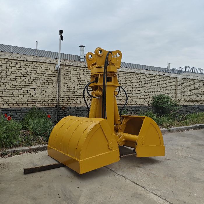 Why Clamshell Buckets Outperform Standard Buckets for Loose Material Handling?